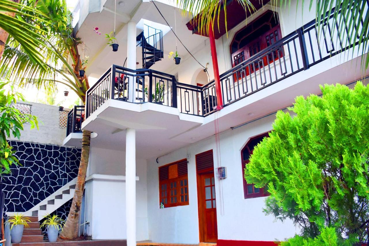 Indunil Place Hiriketiya Dikwella Luaran gambar